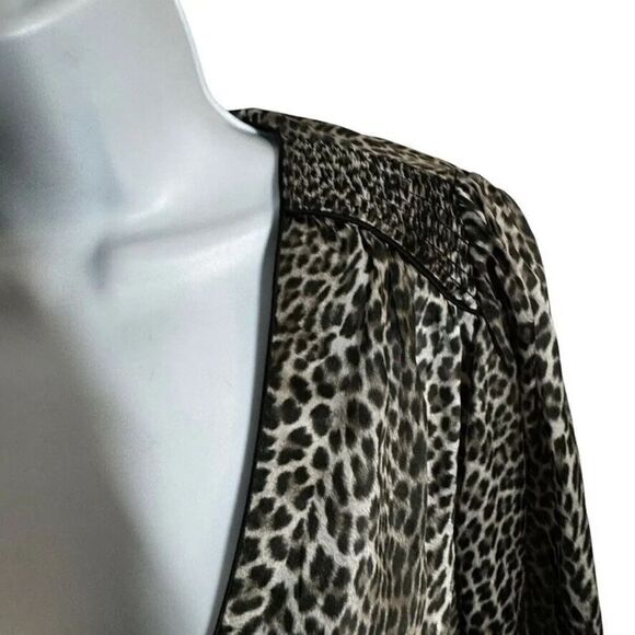 Generation Love 100% silk wrap top blouse Animal leopard print size small - Picture 8 of 12